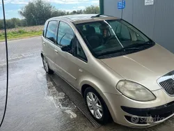 Usata 2007 Lancia Musa Monovolume | 1050 € (Super prezzo)