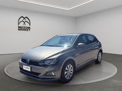 Grigio / gray Usata 2021 VW Polo Trendline Tre volumi | 13.700 € (Ottimo prezzo)