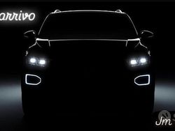 Grigio Usata 2016 Citroën C4 PureTech Tre volumi | 8900 € (Buon prezzo)