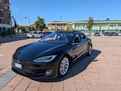 Nero Usata 2016 Tesla Model S Due volumi | 28.000 € (Ottimo prezzo)