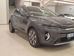 Grigio Usata 2022 Kia Stonic Style SUV | 15.900 € (Buon prezzo)