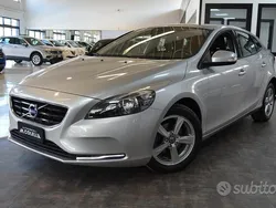 Argento Usata 2015 Volvo V40 Business Edition Station wagon | 9490 € (Buon prezzo)