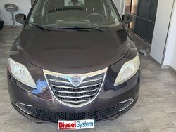 Viola Usata 2011 Lancia Ypsilon S Due volumi | 5300 € (Buon prezzo)