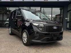Nero Usata 2024 Ford Tourneo Courier Titanium Monovolume | 18.900 € (Ottimo prezzo)