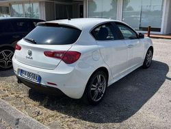 Usata 2014 Alfa Romeo Giulietta Exclusive Due volumi | 8000 € (Buon prezzo)