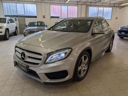Argento Usata 2016 Mercedes GLA200 Premium SUV | 19.499 € (Buon prezzo)
