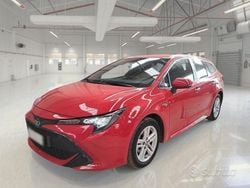 Rosso Usata 2021 Toyota Corolla Business Edition Station wagon | 18.950 € (Buon prezzo)