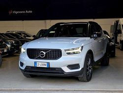 Argento Usata 2020 Volvo XC40 R-Design SUV | 18.190 € (Buon prezzo)