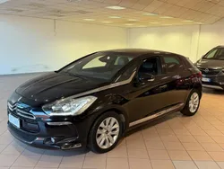 Nero Usata 2015 DS Automobiles DS5 So Chic Due volumi | 9990 € (Buon prezzo)