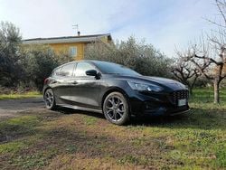 Nero Usata 2021 Ford Focus ST-Line Tre volumi | 14.500 € (Ottimo prezzo)