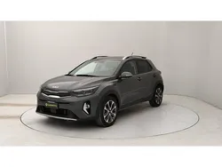 Grigio(met.) Usata 2023 Kia Stonic Style SUV | 15.700 € (Buon prezzo)