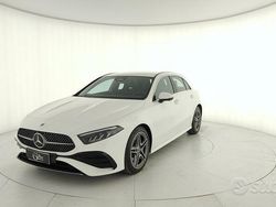 Bianco Usata 2023 Mercedes A180 AMG Line Premium Tre volumi | 31.900 € (Buon prezzo)