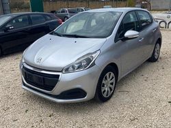Grigio Usata 2016 Peugeot 208 Active Due volumi | 7000 € (Ottimo prezzo)