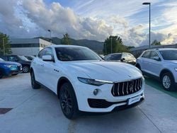 Bianco Usata 2021 Maserati Levante SUV | 45.999 € (Buon prezzo)
