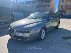 Gray Usata 2008 Alfa Romeo 159 Station wagon | 2699 € (Ottimo prezzo)