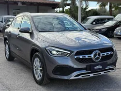Grigio Usata 2021 Mercedes GLA180 Business SUV | 26.899 € (Buon prezzo)