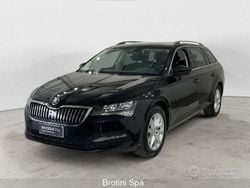 Nero Usata 2023 Skoda Superb Executive Station wagon | 26.900 € (Super prezzo)