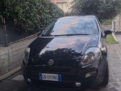 Nero Usata 2016 Fiat Grande Punto S Due volumi | 6400 € (Cara)