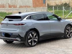 Usata 2023 Renault Megane E-Tech Tre volumi | 25.000 €