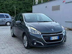 Other Usata 2017 Peugeot 208 Active Due volumi | 5900 € (Ottimo prezzo)