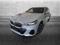 Grigio Usata 2024 BMW 520 M Sport Station wagon | 52.950 € (Molto cara)