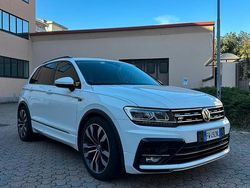 Bianco Usata 2019 VW Tiguan R-line SUV | 24.900 € (Molto cara)