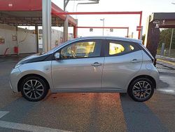 Argento Usata 2017 Toyota Aygo X-play Due volumi | 10.000 € (Buon prezzo)
