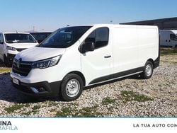 Bianco ghiaccio Usata 2024 Renault Trafic Furgone | 27.900 € (Buon prezzo)