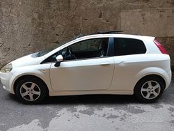 Bianco Usata 2008 Fiat Grande Punto Dynamic Due volumi | 3900 € (Buon prezzo)