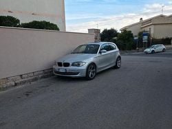 Usata 2009 BMW 118 Coupé Coupé | 2600 €