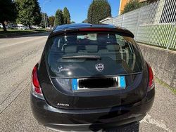 Usata 2014 Lancia Ypsilon Gold Due volumi | 6900 € (Buon prezzo)