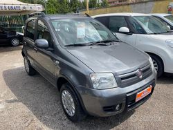 Grigio Usata 2011 Fiat Panda 4x4 Due volumi | 6299 € (Buon prezzo)