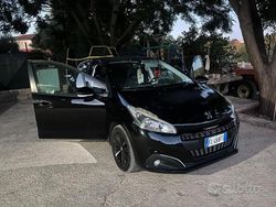 Usata 2018 Peugeot 208 Due volumi | 5500 € (Super prezzo)