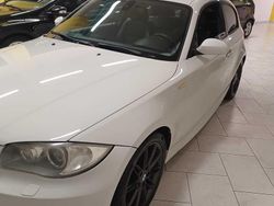 Bianco Usata 2008 BMW 118 Due volumi | 4500 € (Buon prezzo)