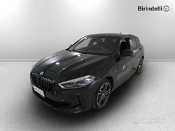 Black sapphire metallizzato Usata 2024 BMW 118 Comfort Edition Due volumi | 35.250 € (Buon prezzo)