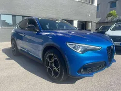 Blu/azzurro Usata 2017 Alfa Romeo Stelvio Super SUV | 16.900 € (Ottimo prezzo)