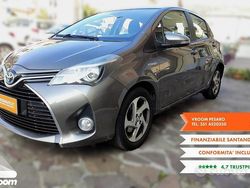 Grigio Usata 2016 Toyota Yaris Hybrid Due volumi | 7490 € (Super prezzo)