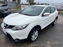Bianco Usata 2015 Nissan Qashqai Visia SUV | 6900 € (Buon prezzo)