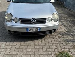 Grigio Usata 2004 VW Polo Tre volumi | 600 € (Super prezzo)