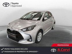 Grigio Usata 2022 Toyota Yaris Business Edition Tre volumi | 15.500 € (Buon prezzo)