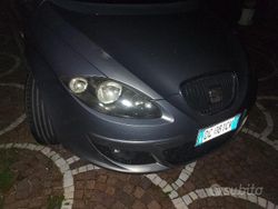 Usata 2007 Seat Altea Monovolume | 2000 €