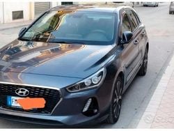 Grigio Usata 2017 Hyundai i30 Tre volumi | 8400 € (Ottimo prezzo)