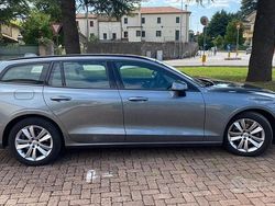 Argento Usata 2020 Volvo V60 Business Edition Station wagon | 18.500 € (Ottimo prezzo)
