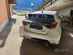 Bianco Usata 2022 Toyota Yaris Tre volumi | 41.000 € (Cara)