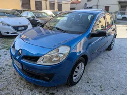 Blu Usata 2005 Renault Clio II Dynamique Tre volumi | 2900 € (Buon prezzo)