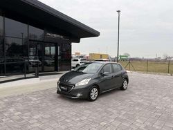 Gray Usata 2016 Peugeot 208 Access Due volumi | 6950 € (Buon prezzo)