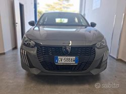 Grigio Usata 2024 Peugeot 208 Active Due volumi | 15.900 € (Buon prezzo)