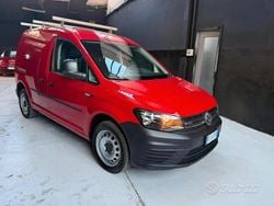 Rosso Usata 2016 VW Caddy Monovolume | 9950 € (Buon prezzo)