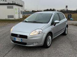 Grigio Usata 2007 Fiat Grande Punto Active Due volumi | 4500 € (Cara)