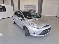 Argento Usata 2009 Ford Fiesta Titanium Due volumi | 5600 € (Buon prezzo)